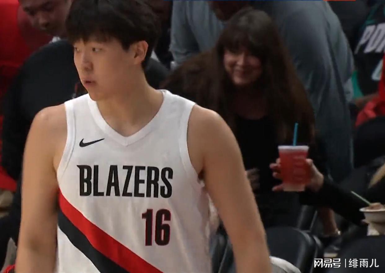 开云体育下载APP-31分生涯新高！杨瀚森迎来赴美最强一战，这可是新亚洲第一中锋！